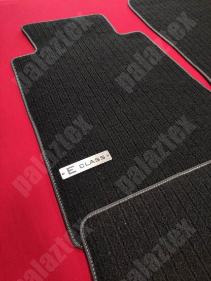 mercedes w124 black carpet floor mats with logo