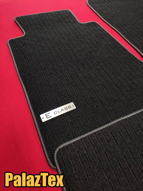 mercedes ribbed car floor mats black