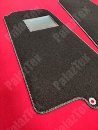 Velour Floor Mats For Jaguar XJ X350 – Black, With Nubuk Tape & Bow Fields