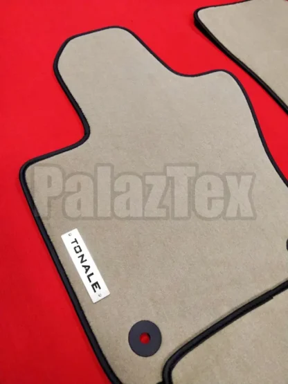 alfa romeo tonale beige carpet floor mats with logo